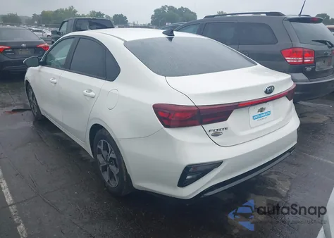 2020 Kia Forte Lxs z USA, uszkodzony, nr VIN 3KPF24AD4LE212859
